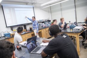 Doug Knight, Ph.D., leads engineering physics lesson