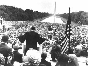 Black and white photo of MLK in DC.