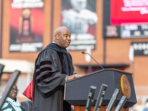 Perry Fewell speaks at 2026 commencement